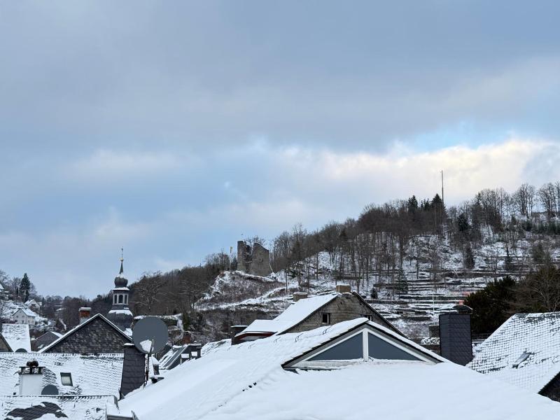 Alt-Montjoie - Genel