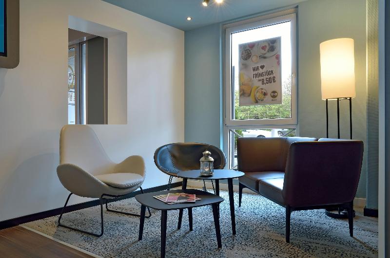 B&B Hotel Hannover-Lahe - Lobi