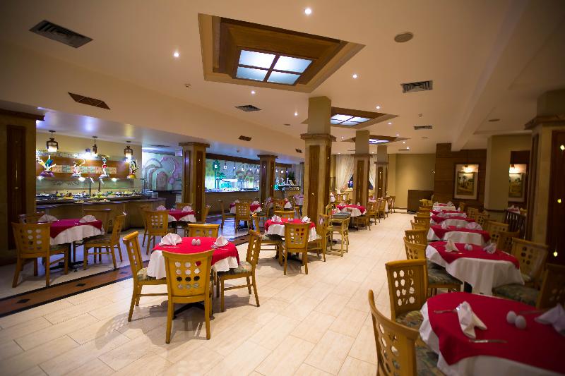 Le Pacha Resort - Restoran
