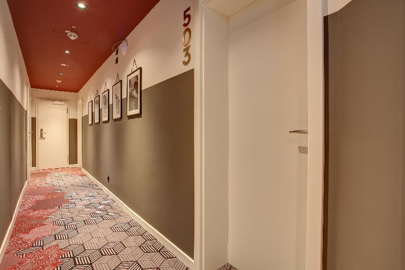 Vienna House Easy by Wyndham Hamburg City - Lobi