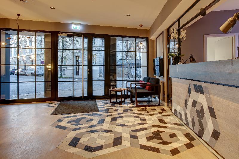 Vienna House Easy by Wyndham Hamburg City - Lobi