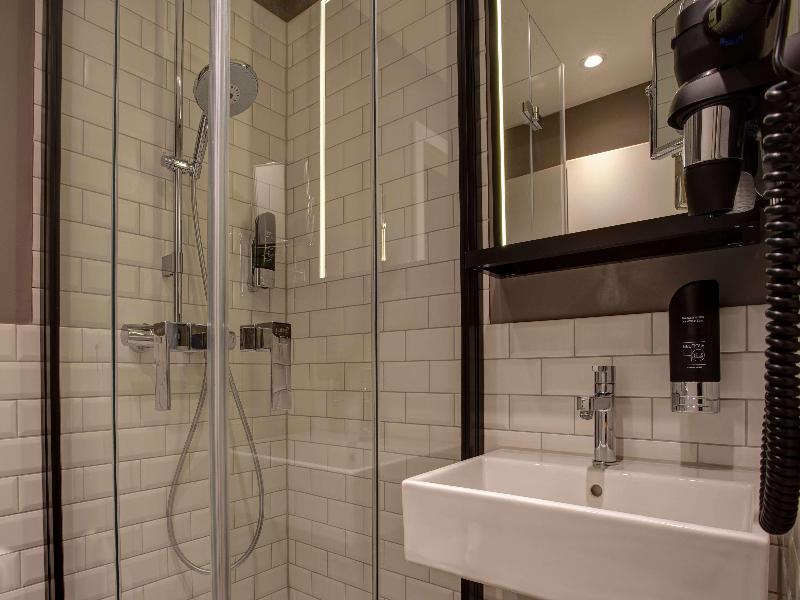 Vienna House Easy by Wyndham Hamburg City - Oda