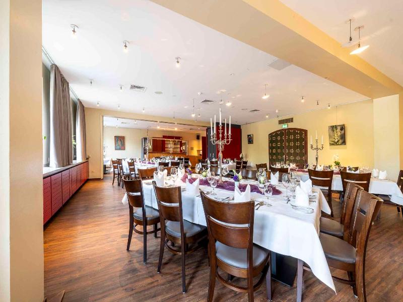 PLAZA INN Heidehof - Restoran