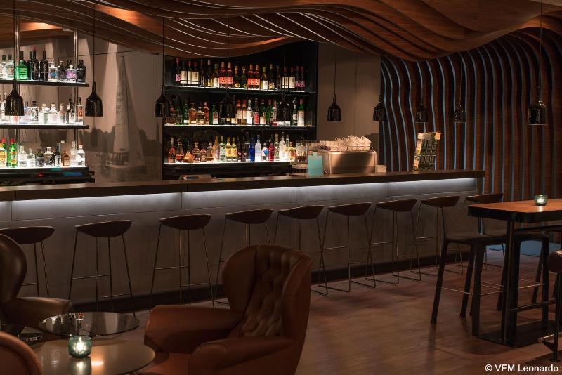 Motel One Hamburg-Alster - Genel