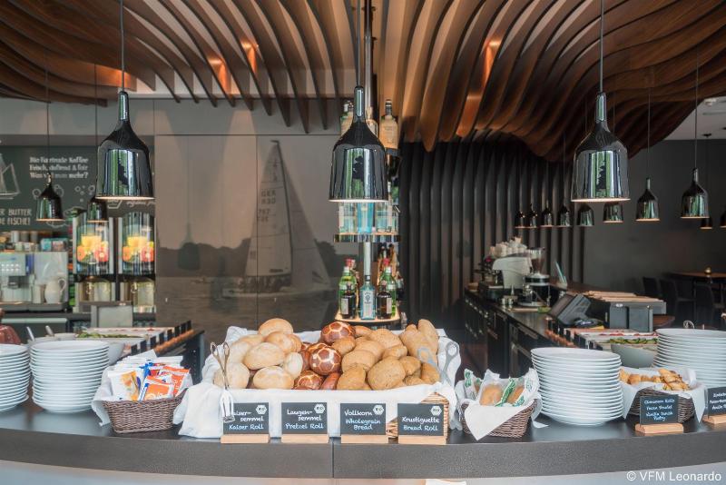Motel One Hamburg-Alster - Genel