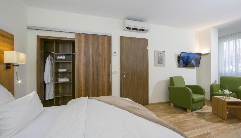 Best Western Hotel Loewengarten - Oda