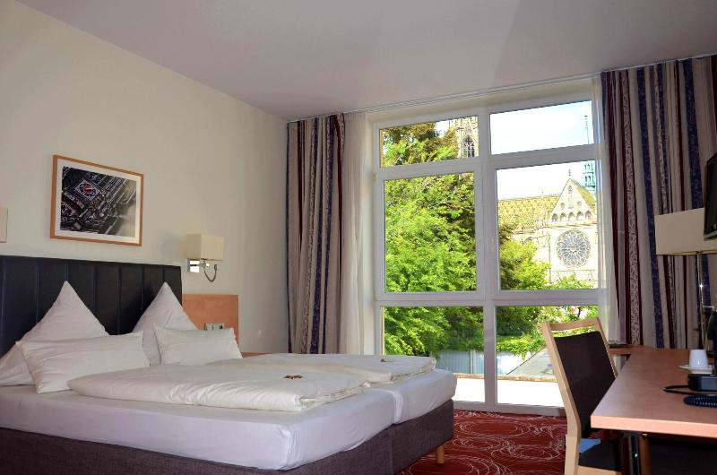 Best Western Hotel Loewengarten - Oda