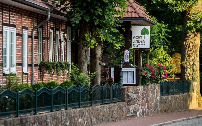 Acht Linden - Genel