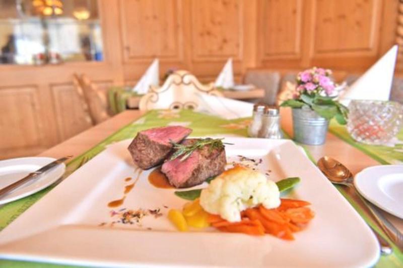 Gasthof-Hotel Hirschen - Restoran