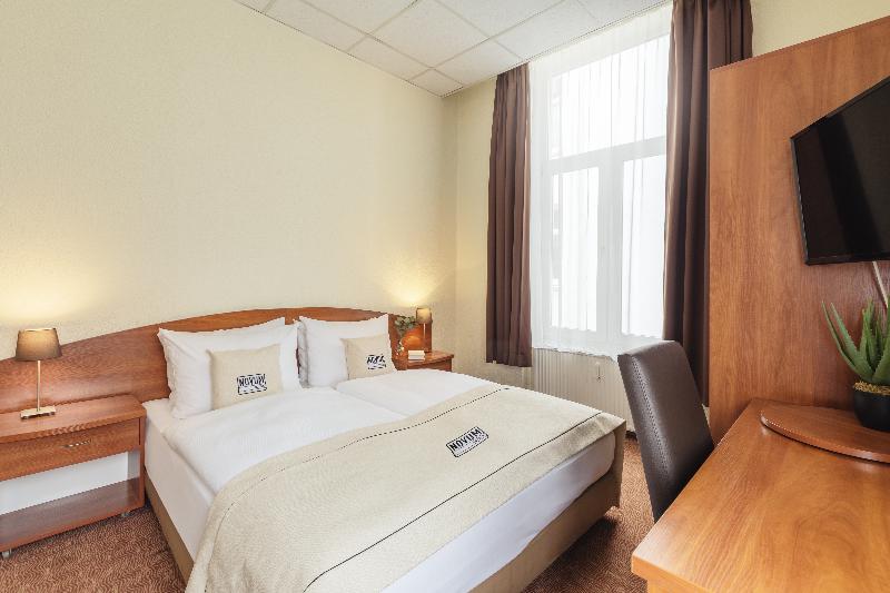 NOVUM Hotel Hamburg - Oda