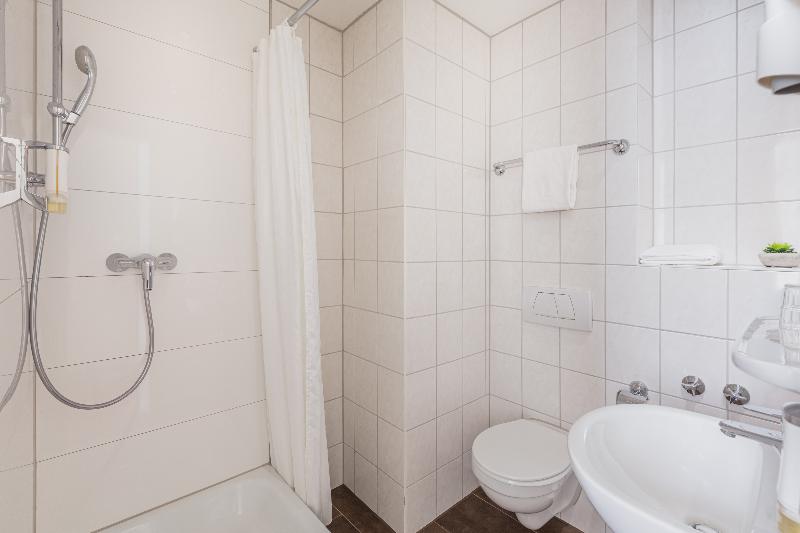 NOVUM Hotel Hamburg - Oda
