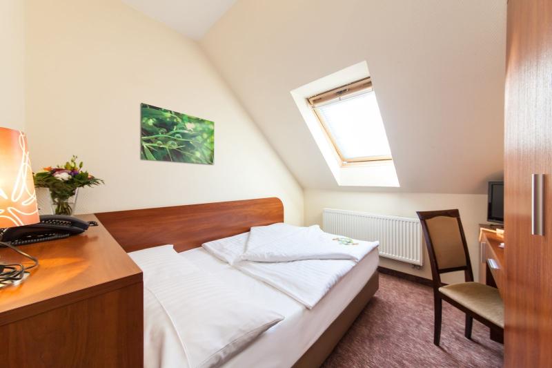 NOVUM Hotel Hamburg - Oda