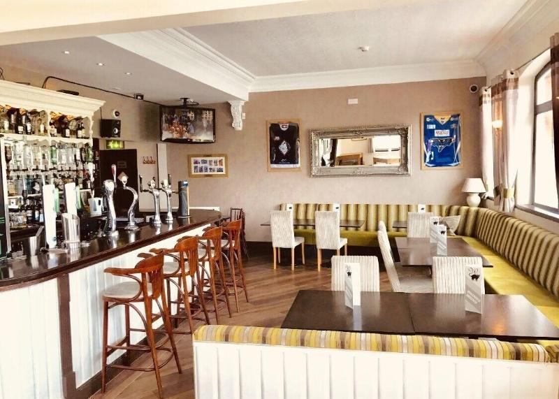 The Whittington & Cat - Bar
