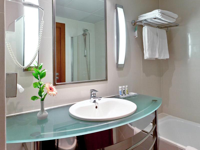 Mercure Lisboa Hotel - Oda
