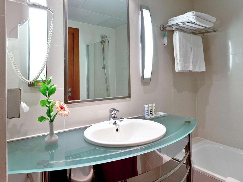 Mercure Lisboa Hotel - Oda