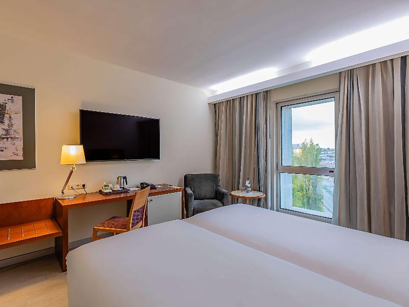 Mercure Lisboa Hotel - Oda