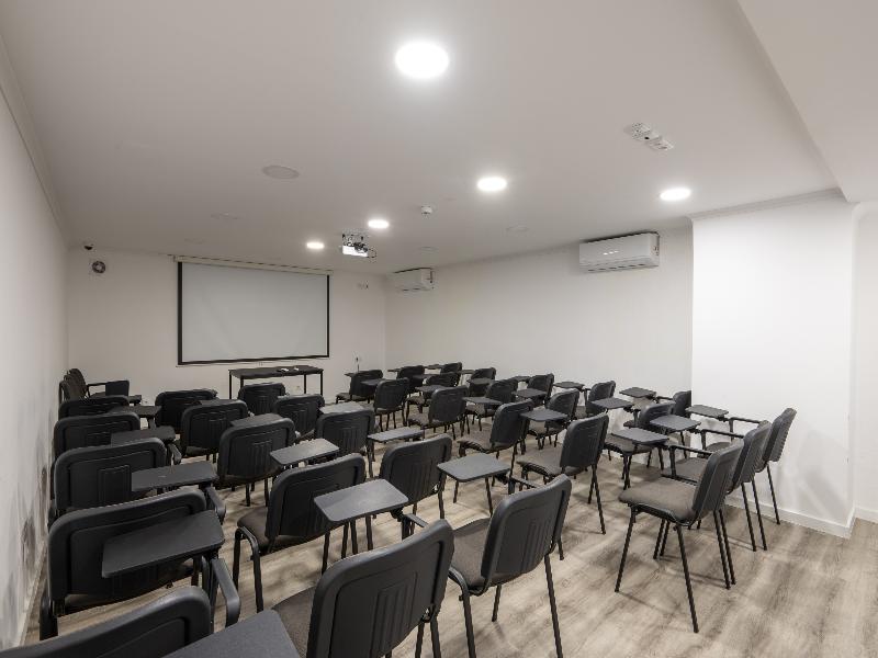 Masa Hotel Almirante - Toplantı