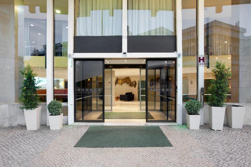Holiday Inn Lisboa - Genel