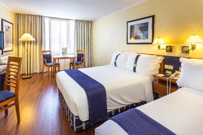 Holiday Inn Lisboa - Oda
