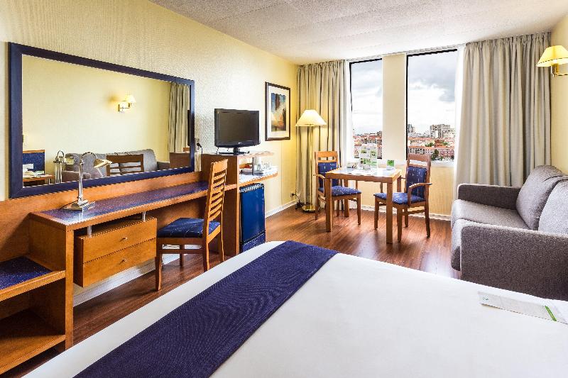 Holiday Inn Lisboa - Oda