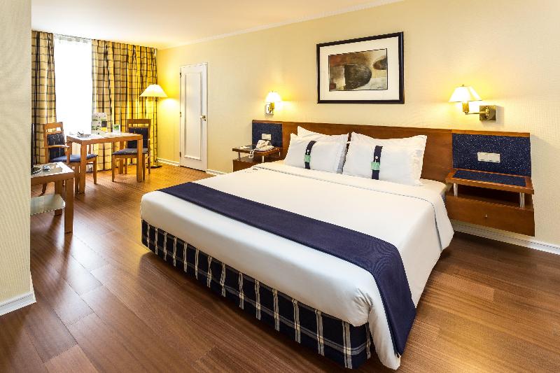 Holiday Inn Lisboa - Oda