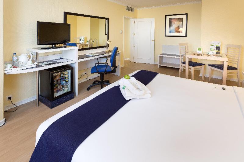 Holiday Inn Lisboa - Oda