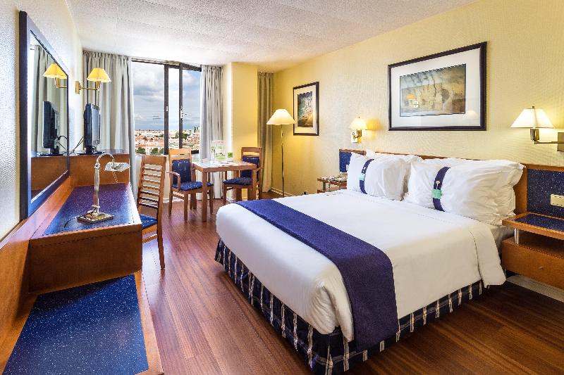 Holiday Inn Lisboa - Oda