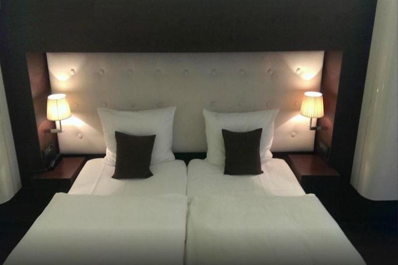 SIDE, a Member of Design Hotels - Genel