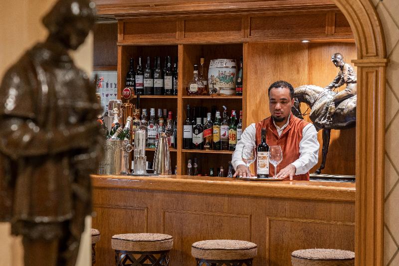 Lisboa Plaza - Bar