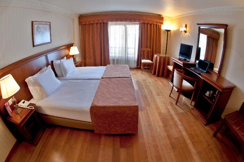 Turim Lisboa Hotel - Oda