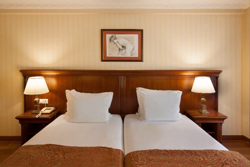 Turim Lisboa Hotel - Oda