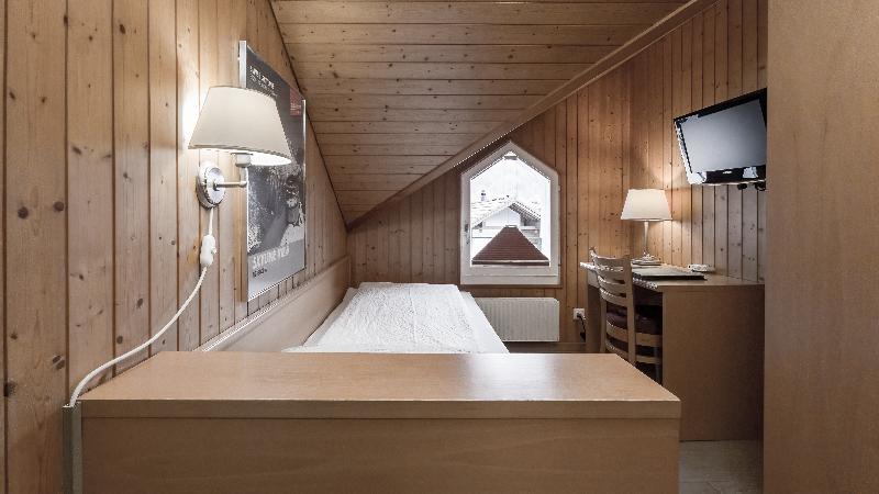 Hotel Roessli - Oda