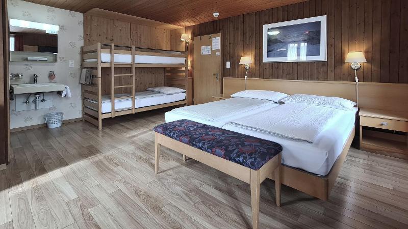 Hotel Roessli - Oda