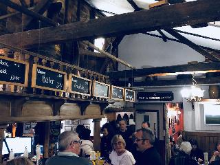 Cherry Tree Pub fotoÄŸrafÄ±