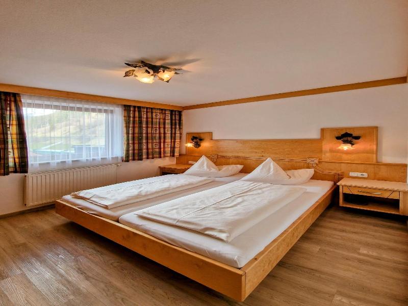 Lärchenhof - Genel