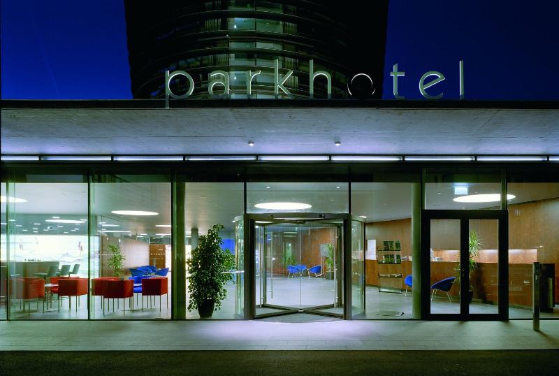 Hall Parkhotel - Lobi