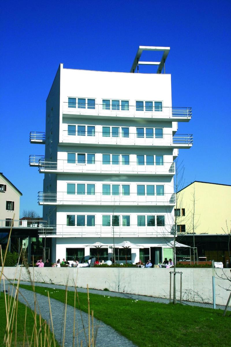Hall Parkhotel - Genel