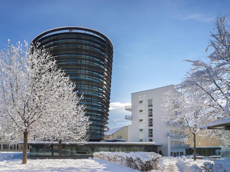 Hall Parkhotel - Genel