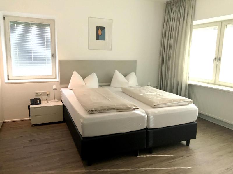 Hall Parkhotel - Oda