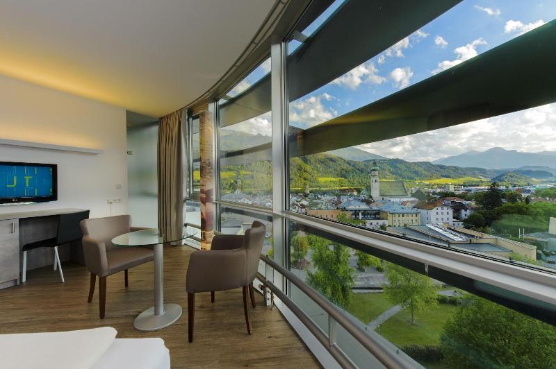 Hall Parkhotel - Oda
