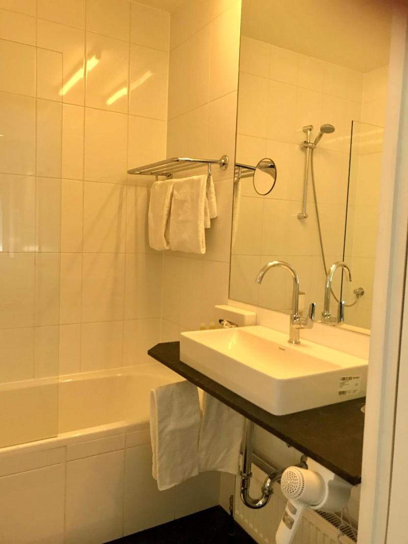 Hall Parkhotel - Oda