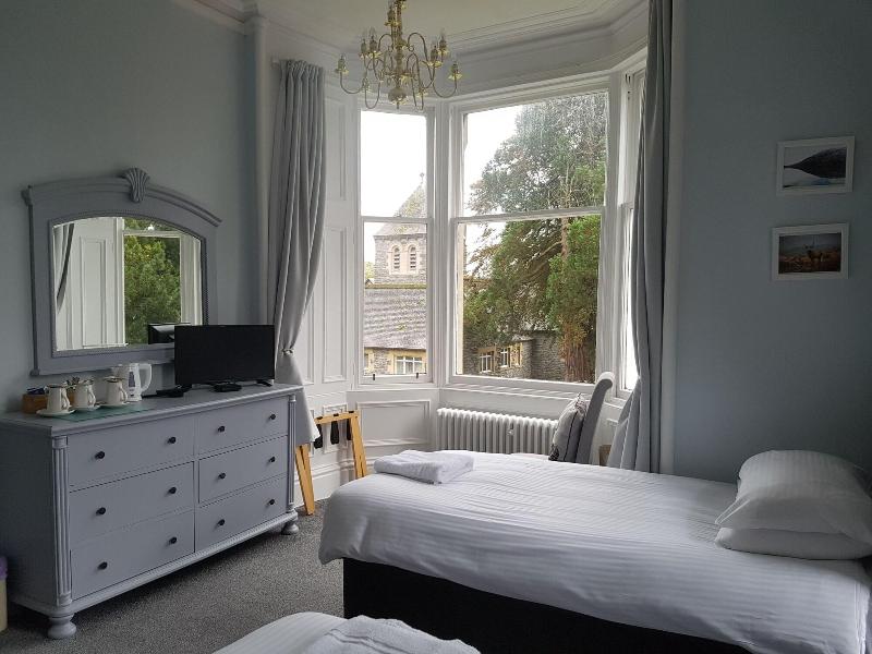McInnes House Hotel - Oda