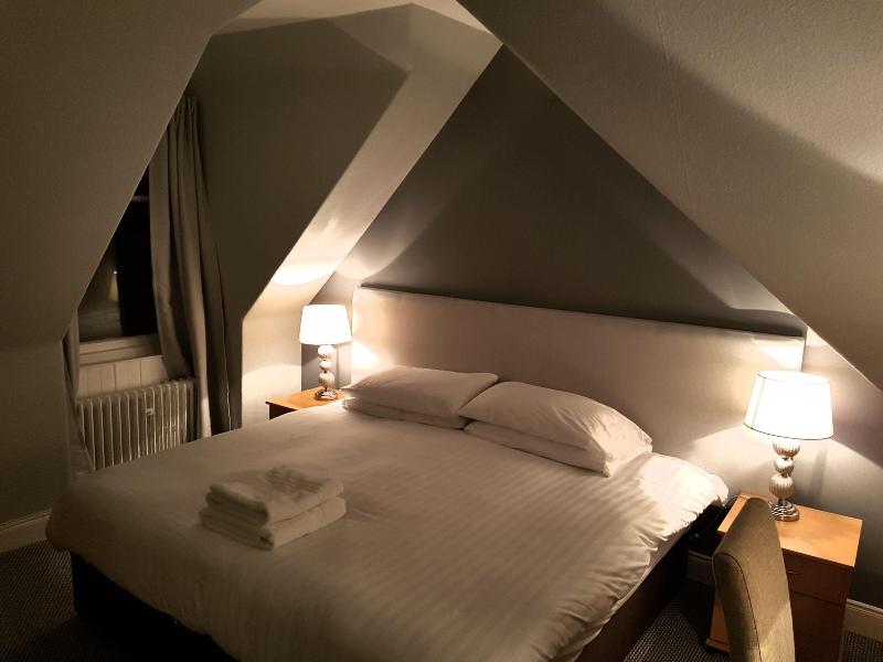 McInnes House Hotel - Oda