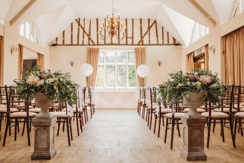 Seckford Hall Hotel & Restaurant - Genel