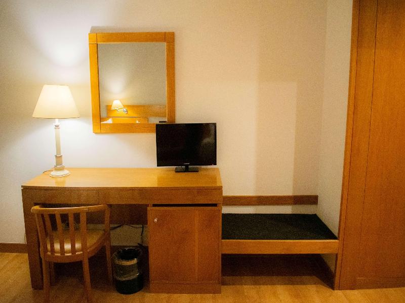 TRYP Montijo Parque Hotel - Oda