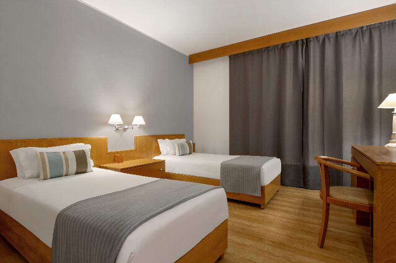 TRYP Montijo Parque Hotel - Oda