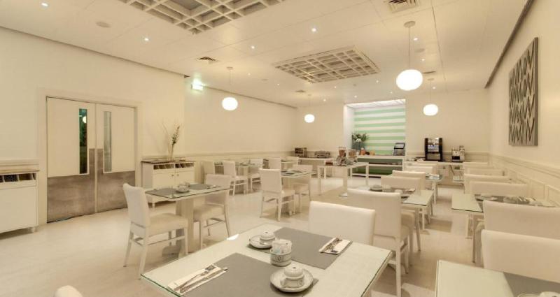 TRYP Montijo Parque Hotel - Restoran