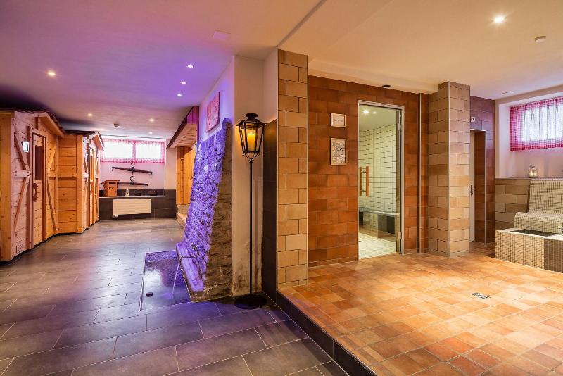 Carlton-Europe Vintage Adults Hotel - Aktivite