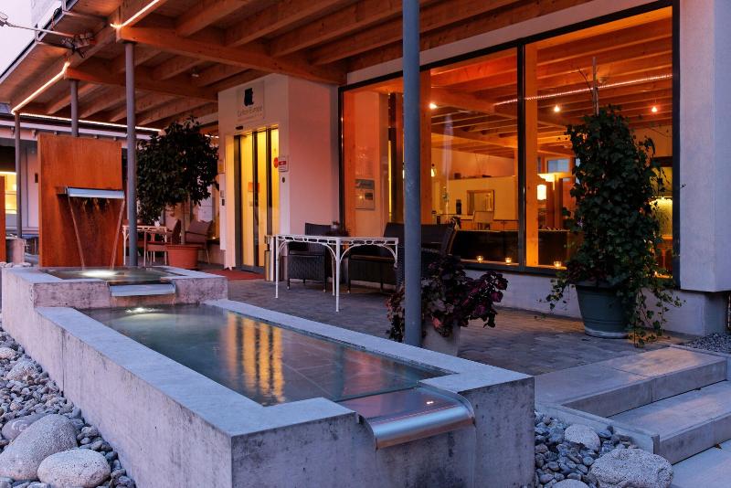 Carlton-Europe Vintage Adults Hotel - Genel