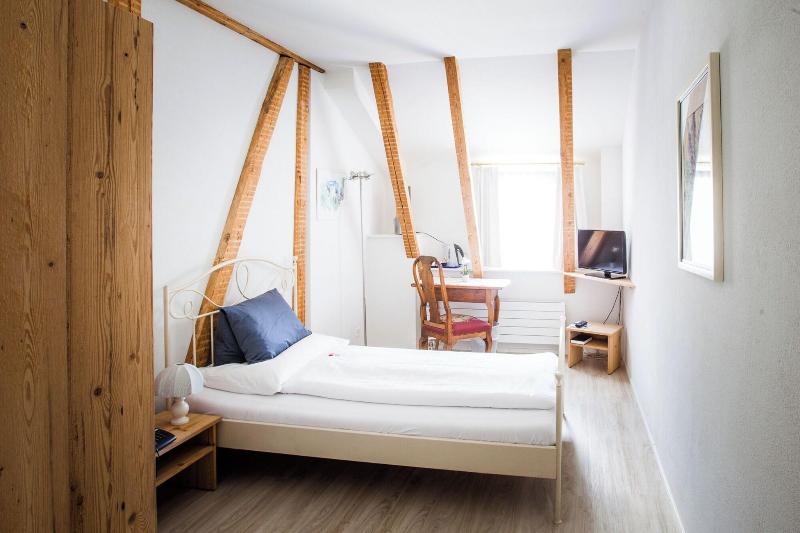 Carlton-Europe Vintage Adults Hotel - Oda
